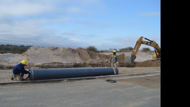 Iniciaron los trabajos de la red de agua potable para Rivera del Valle