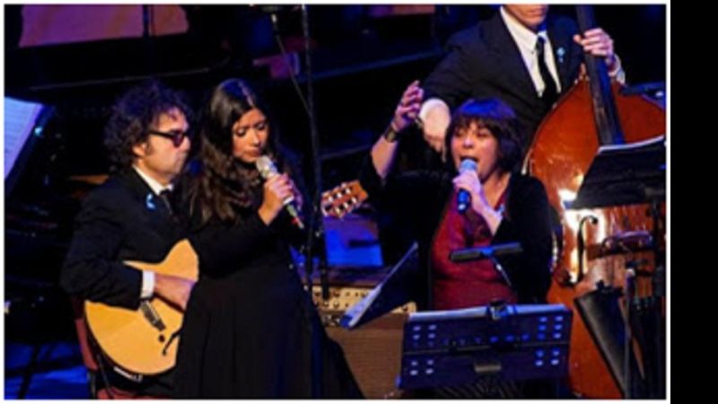 Nadia Lárcher junto a grandes artistas nacionales