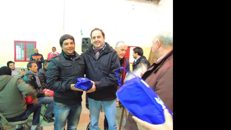 Apoyo de Mera al deporte chacarero