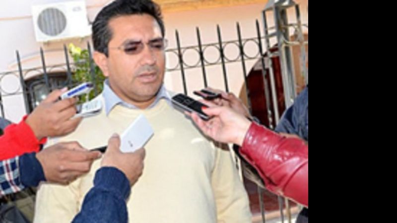 Páez solo cuestiona