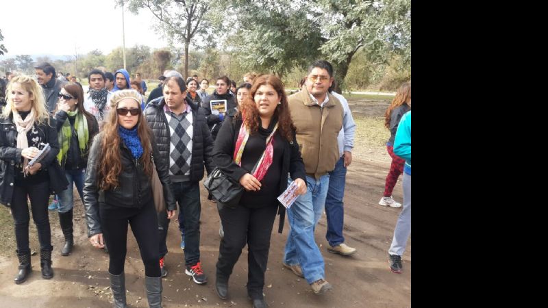 Natalia Soria recorrió el barrio 140 viviendas de Valle Viejo