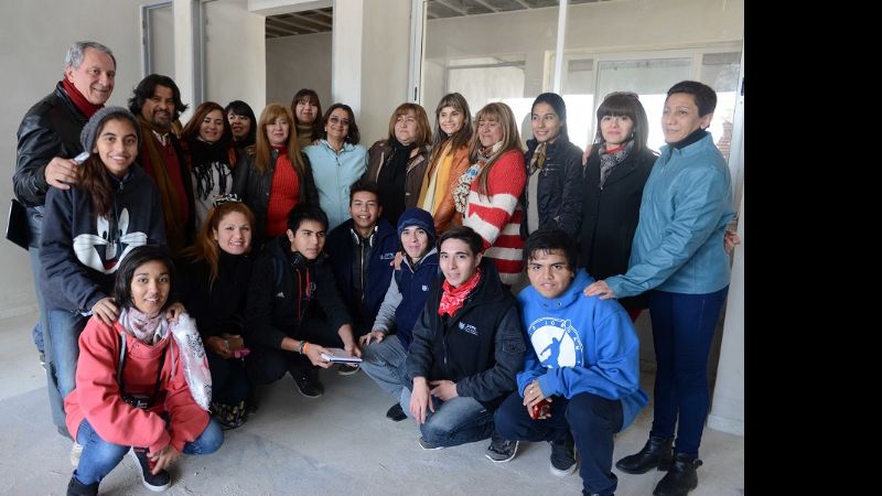 Lucía visitó obras y recorrió los barrios Villa Eumelia y Virgen Niña