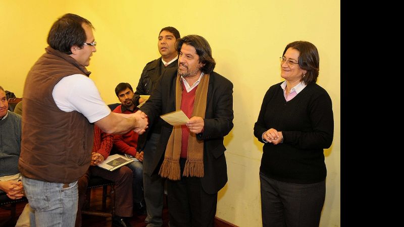 Becas de “Estímulos a la Investigación”