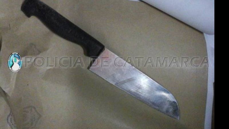 Tres detenidos por amenazar a una joven