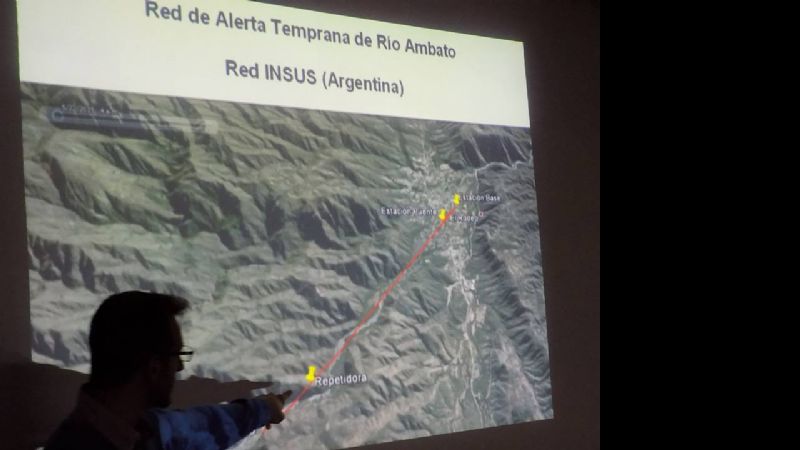 Centro de monitoreo de alarmas tempranas en El Rodeo