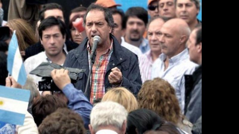 Scioli lidera la intención de voto para la PASO del 9 de agosto