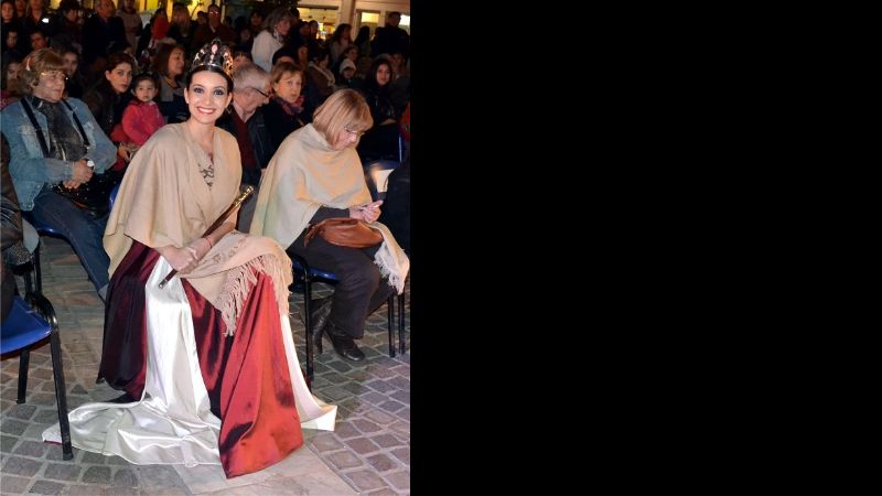 Poncho Mega Show deslumbró junto a las mejores modelos del país