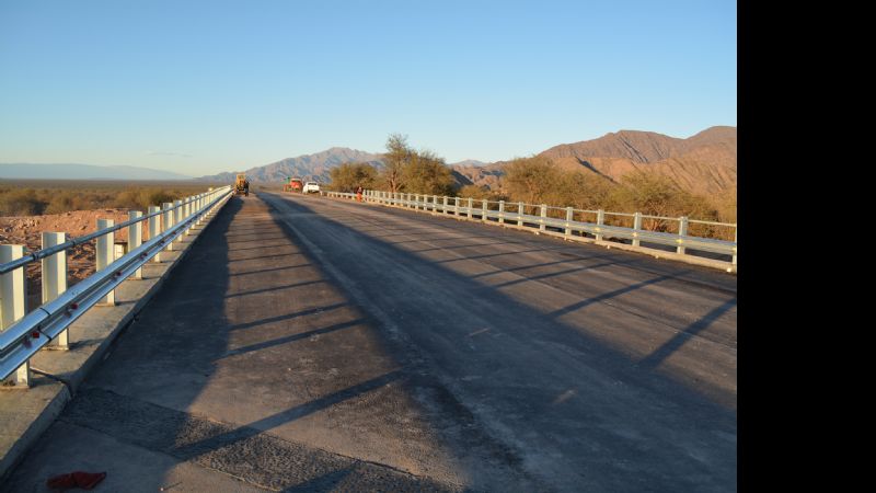 Se habilitó provisoriamente el tránsito por los puentes sobre los ríos Totora y Tambillo