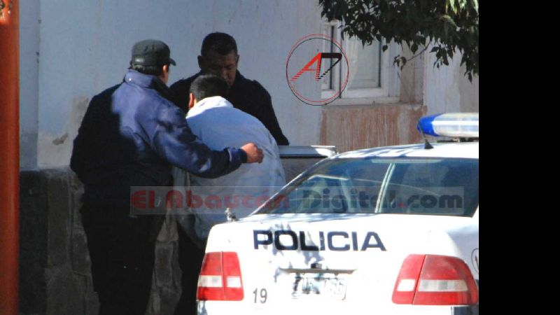 Docente en grave estado tras agresión de su pareja