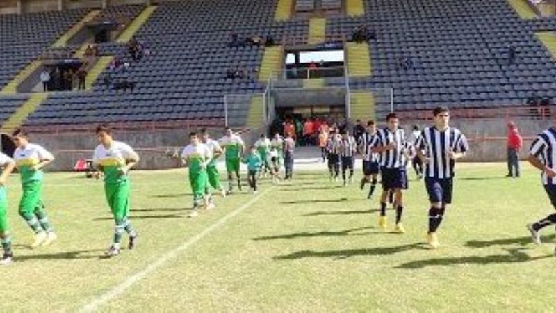 Al final no se jugará en la “Leonera” y se pasa al “Bicentenario”