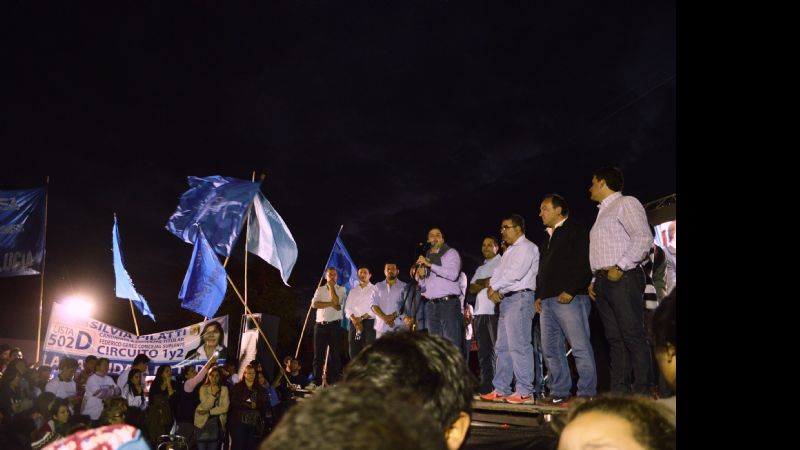 Mera en la caminata y acto del FPV-PJ en los Circuitos 1 y 2