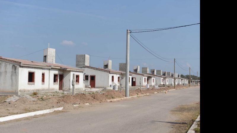 Lucía recorrió obras en Tapso