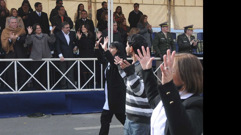 Lucía y Raúl en el acto aniversario de la ciudad