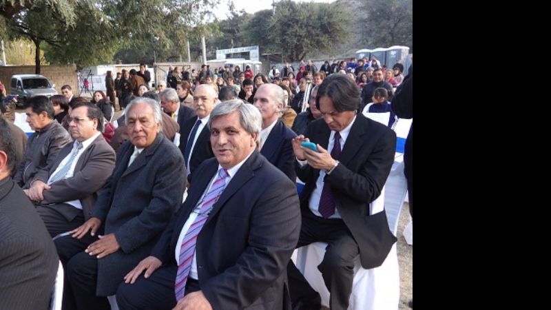 Todos los candidatos en las Bodas de Plata de la escuela de Pirquitas