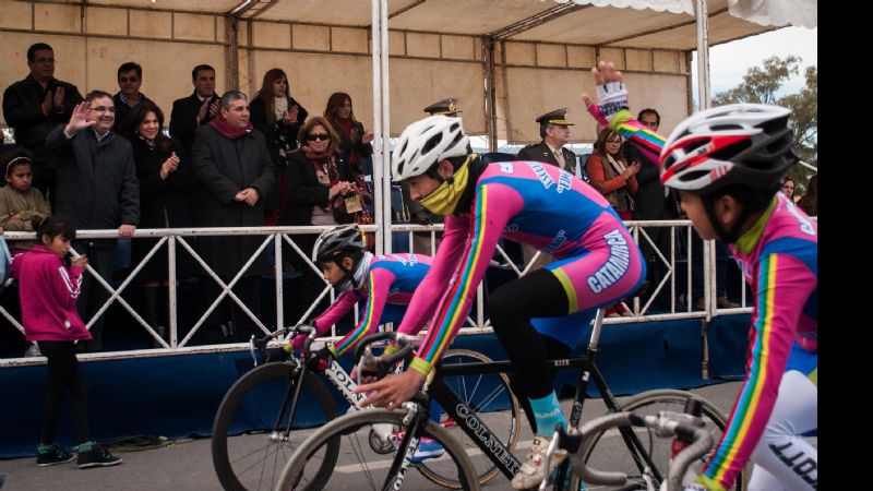 Más de 200 instituciones y un millar de vecinos en la gran fiesta de la Capital