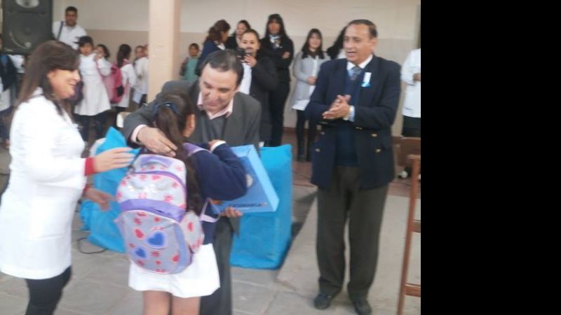 El álbum de Ciencias Sociales "La Catita" se sigue entregando en las escuelas