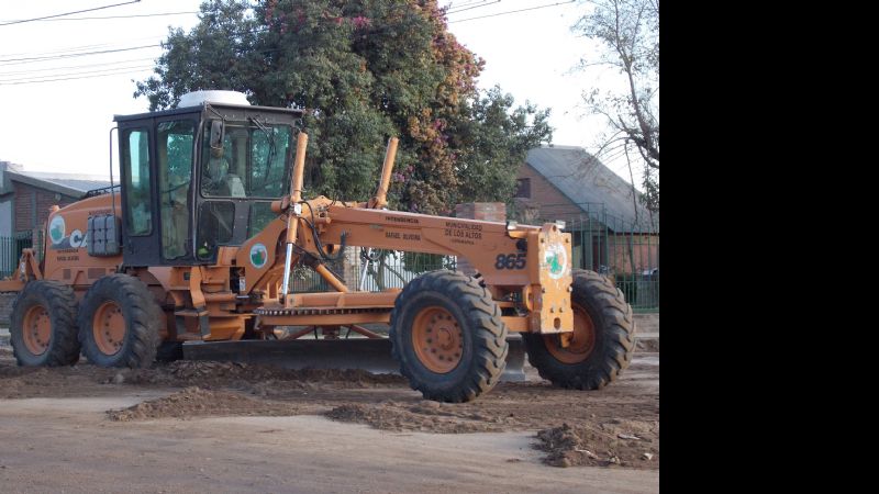Trabajos de recuperación y mantenimiento calles en Los Altos