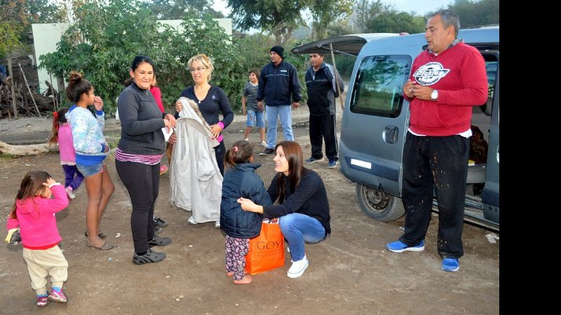 Entrega de camperas en el programa “Abrigo”