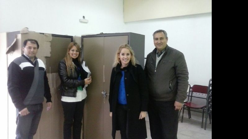 Entrega de elementos a la Escuela Municipal Nº 2 de Valle Viejo