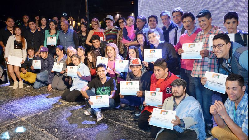 Gran cierre de Talentos Juveniles en la Plaza 25 de Mayo
