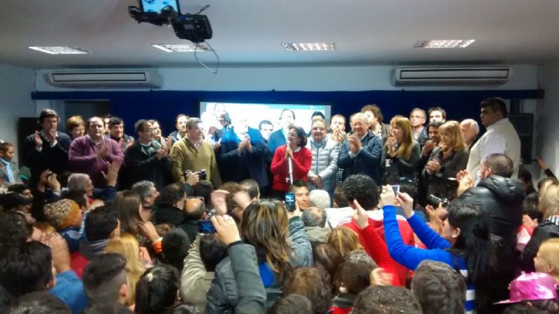 Corpacci: "Tenemos una diferencia de más de 10 puntos"