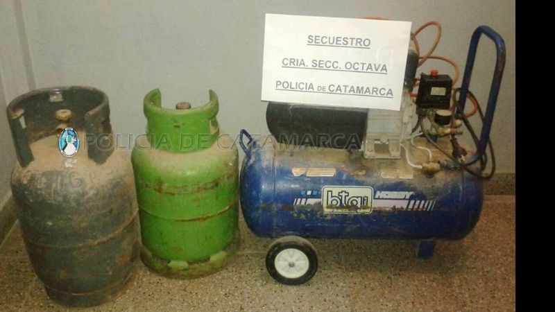 Secuestran elementos de dudosa procedencia