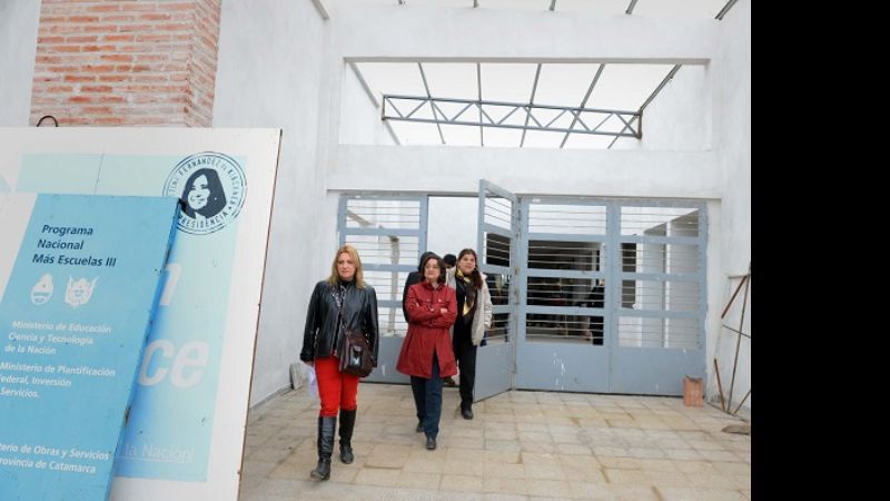 La Gobernadora visitó obras en Valle Viejo