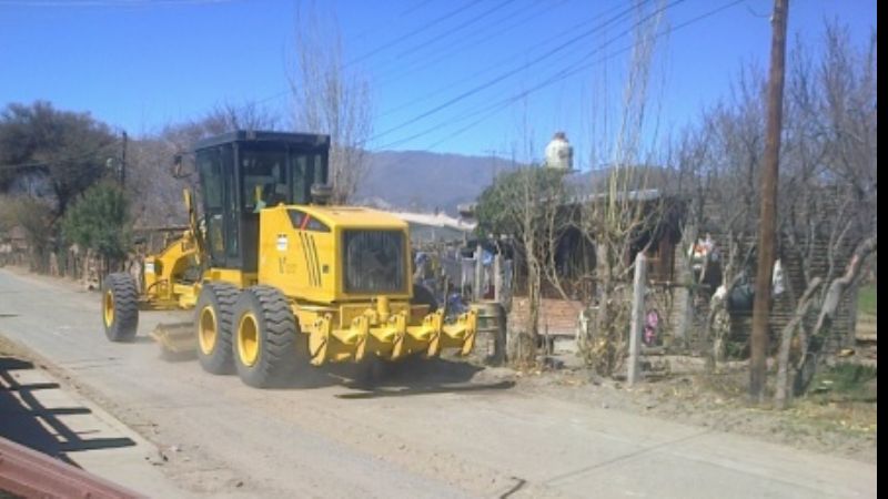 Sin pausa, sigue el mantenimiento de caminos