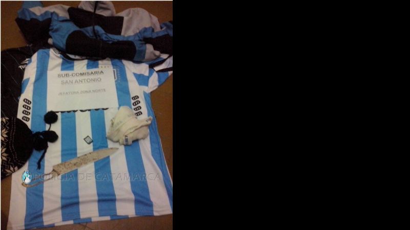 Llegó a su casa y descubrió que le estaban robando