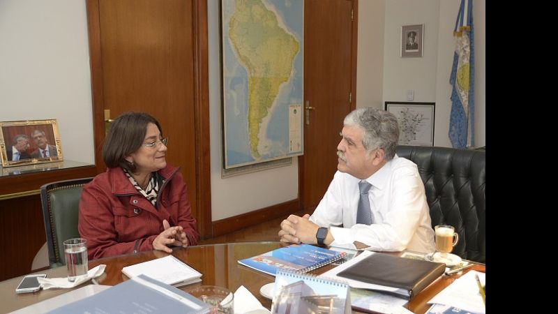 La Gobernadora se reunió con De Vido