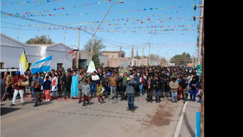 Multitudinaria muestra de devoción a la Virgen del Tránsito