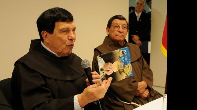 Mera lamentó la pérdida de Fray Jorge Martínez