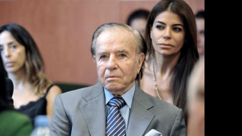 Indagarán a Menem por desviar la pesquisa del atentado a la AMIA