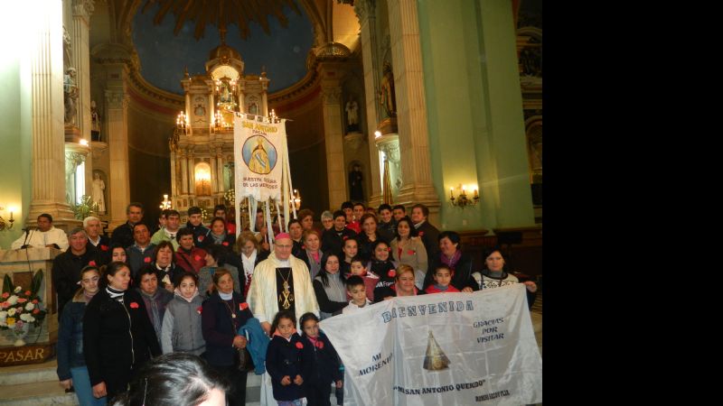 Peregrinos de Paclín y Tucumán llegaron para rendirle a homenaje a la Virgen del Valle