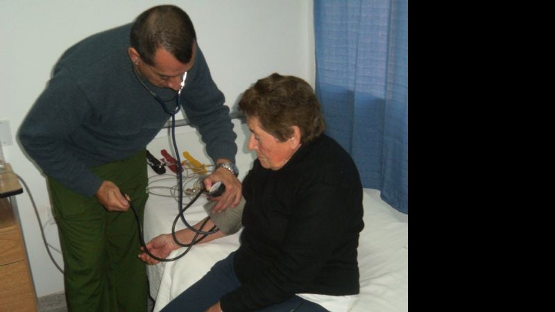 Asistencia a los pobladores de Tinogasta y Santa Rosa