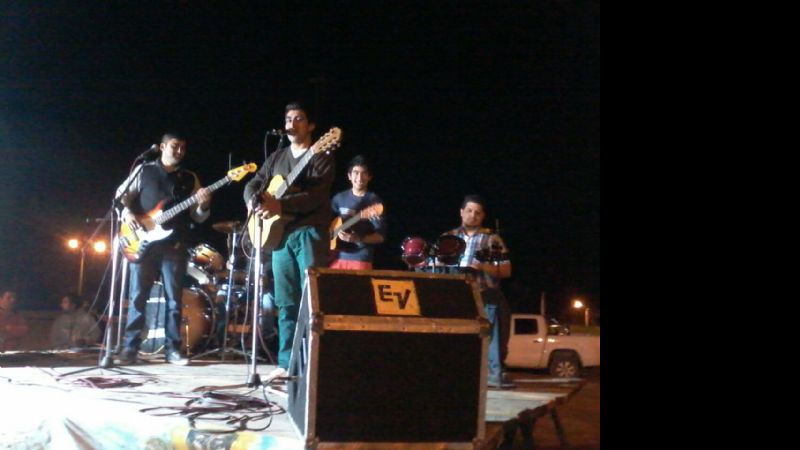 Folklore fusión con “La Señal" en la Terminal