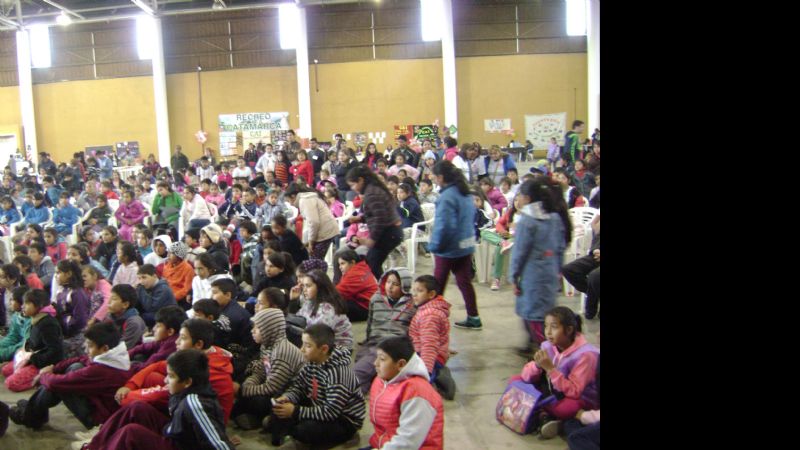 Con más de mil alumnos y docentes se realizó con éxito el primer INTERCAI