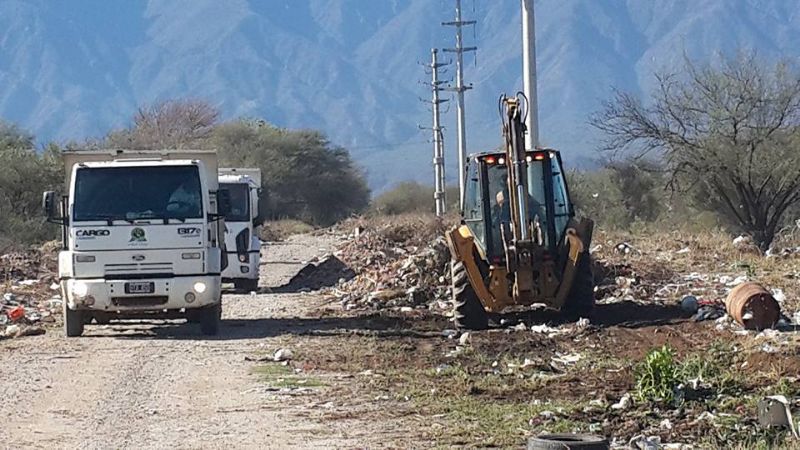 Operativo limpieza en micro basurales de Valle Viejo