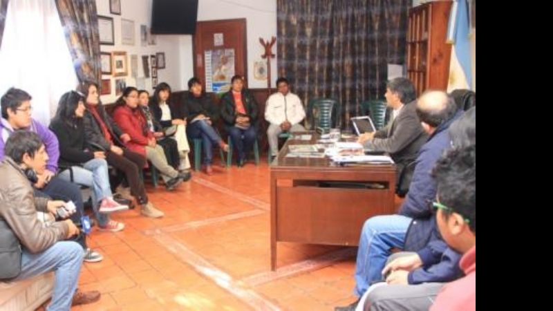 Padres de aspirantes a ingresar a Medicina se entrevistaron con Andersch