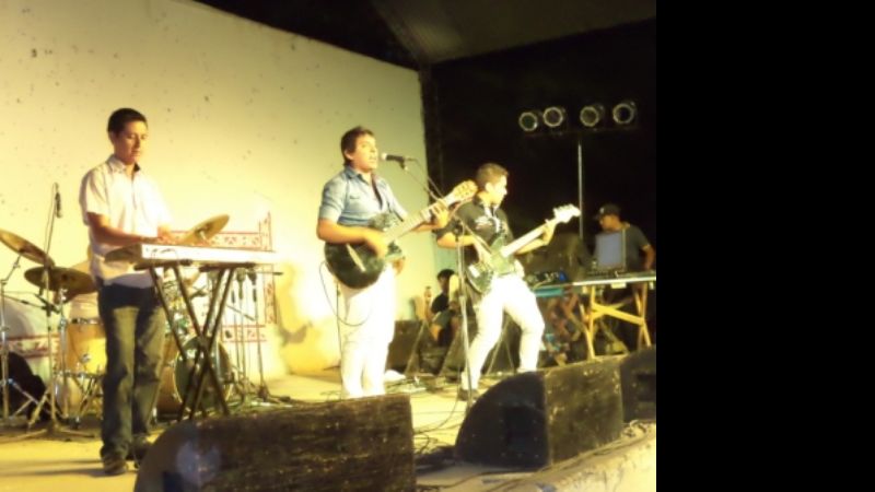 Gran peña por el Día del Folklore