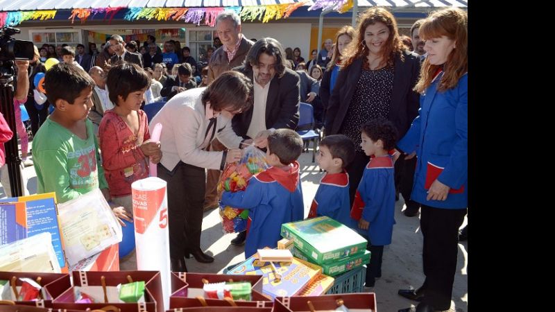 La Gobernadora llamó a superar el conflicto docente