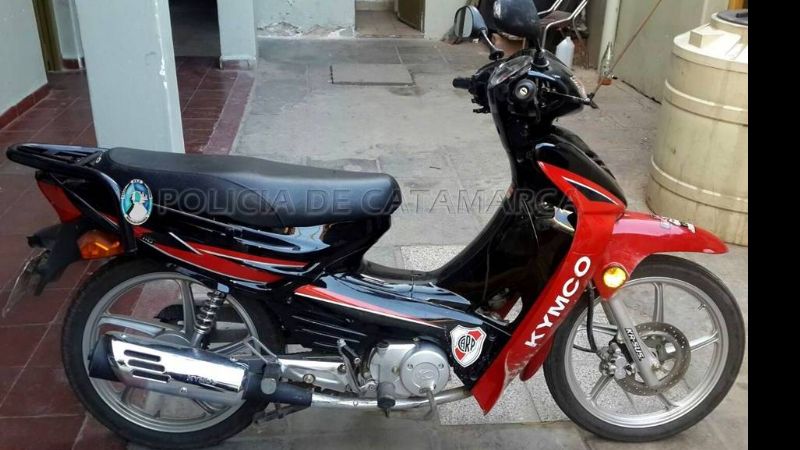 Chocaron en moto robada