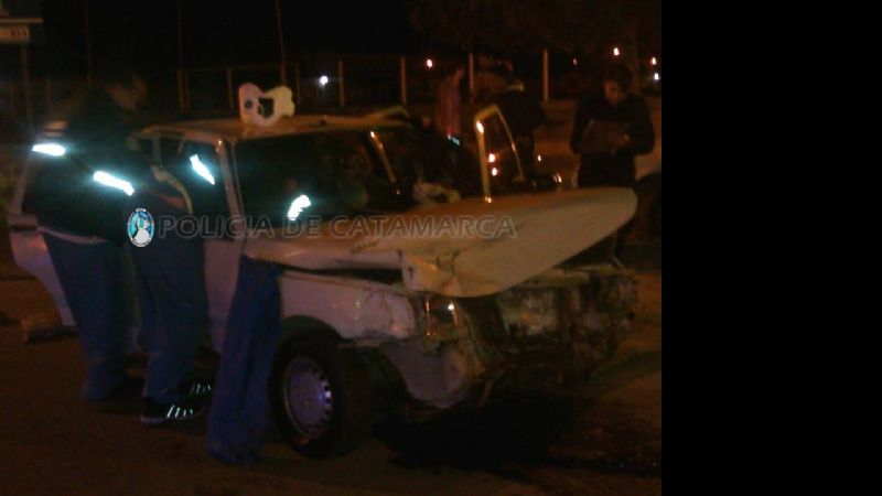 Cinco mujeres heridas en un violento choque