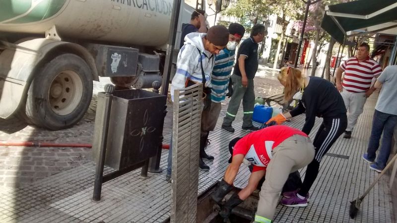 Piden colaboración en la limpieza de la peatonal