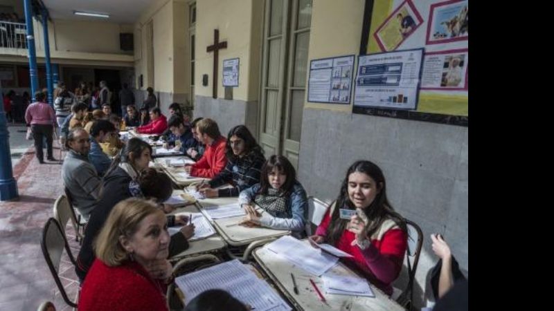 Más del 80 por ciento del padrón votó en los comicios de Tucumán