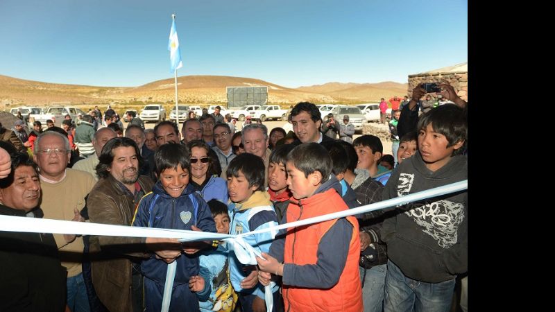 La Gobernadora inauguró dos nuevas escuelas a 4000 metros de altura