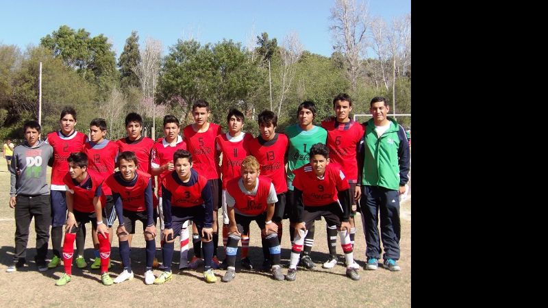Copa Coca-Cola: Guadalupe vs. La Quintana y La Clara con la Esc. 76, a semis
