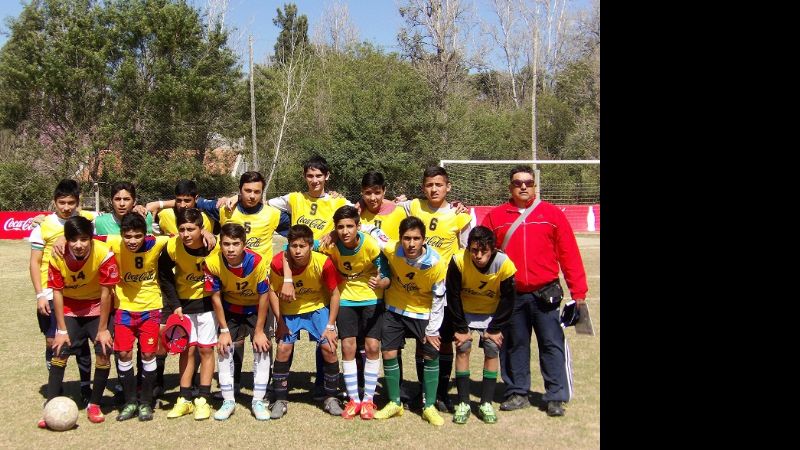 Copa Coca-Cola: Guadalupe vs. La Quintana y La Clara con la Esc. 76, a semis