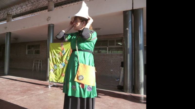 Presentan “Libro Rodante”, con historias contadas y cantadas para niños