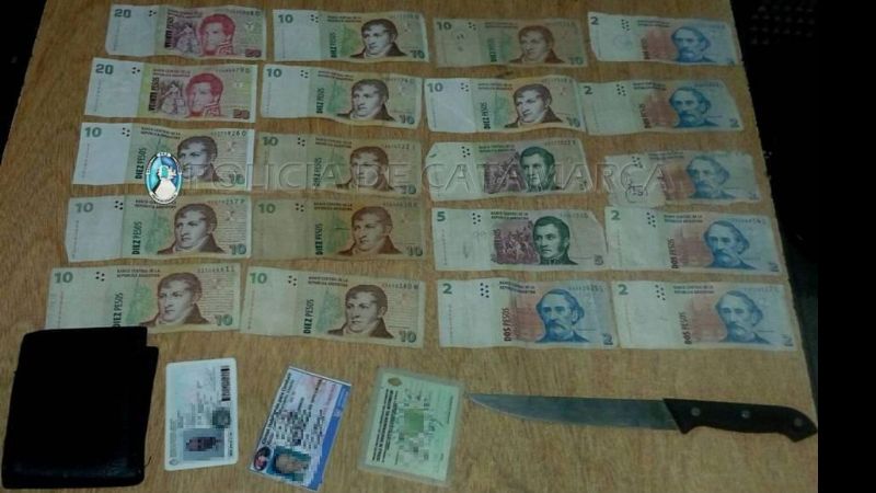 Tres sujetos y a una mujer aprendidos por robar 162 pesos